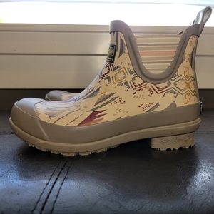 Pendleton White Sands Chelsea Boots